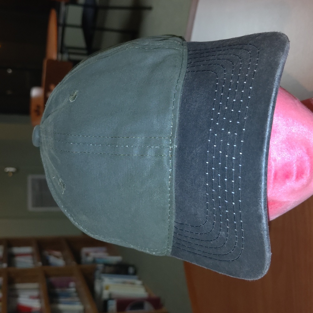 Signatures Plain Strap-on Hat Cap